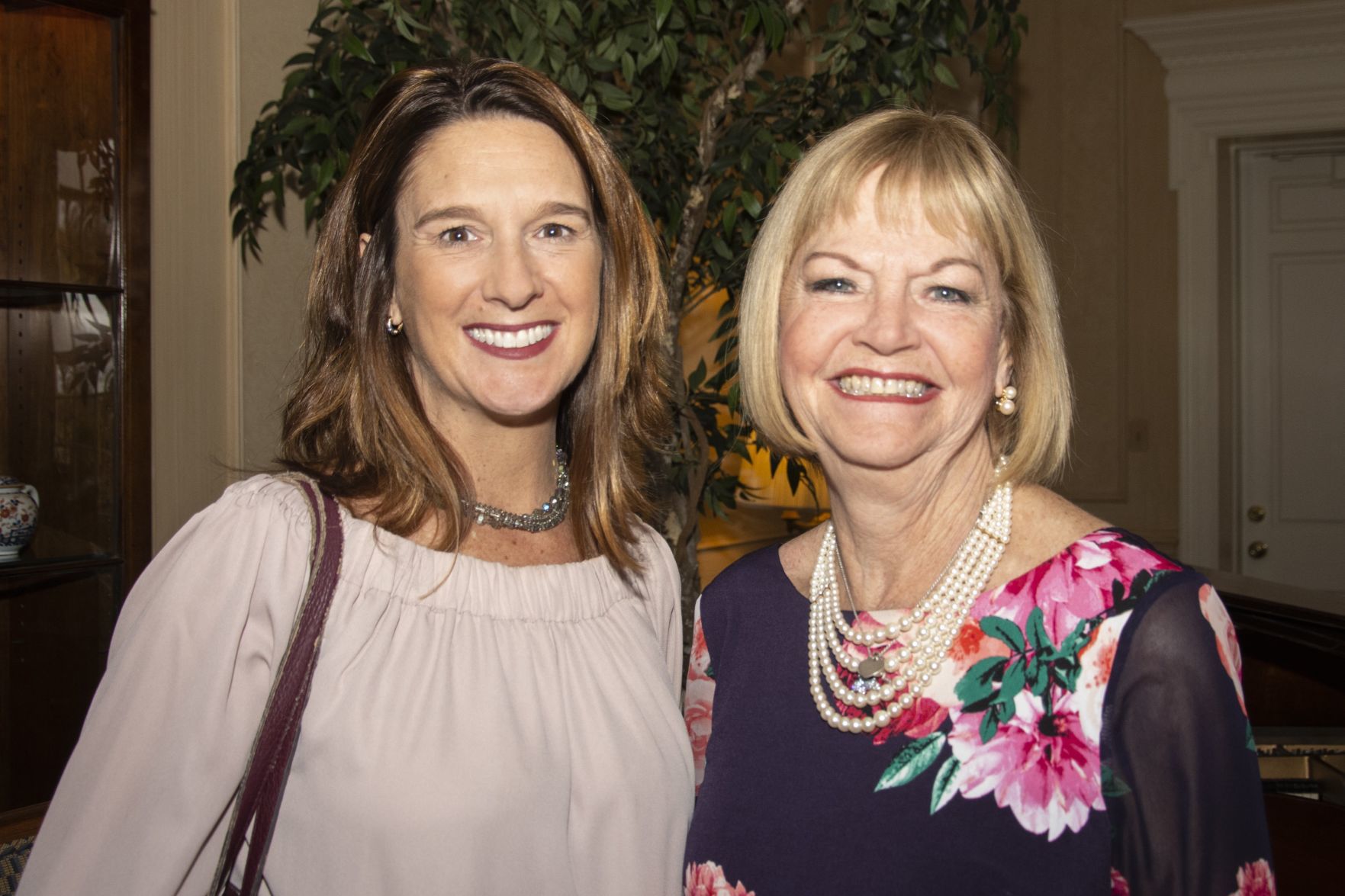 Rachel Ebeling, Victoria Dolan